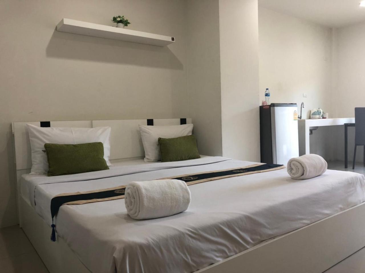 Khao Oat Airport Hotell Nai Yang Beach Eksteriør bilde