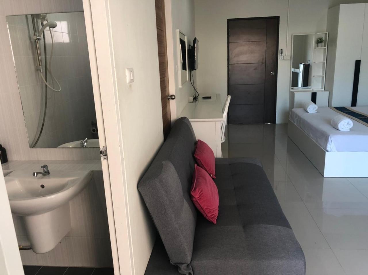 Khao Oat Airport Hotell Nai Yang Beach Eksteriør bilde