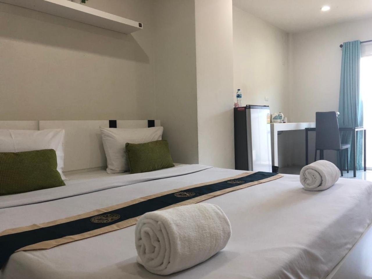 Khao Oat Airport Hotell Nai Yang Beach Eksteriør bilde