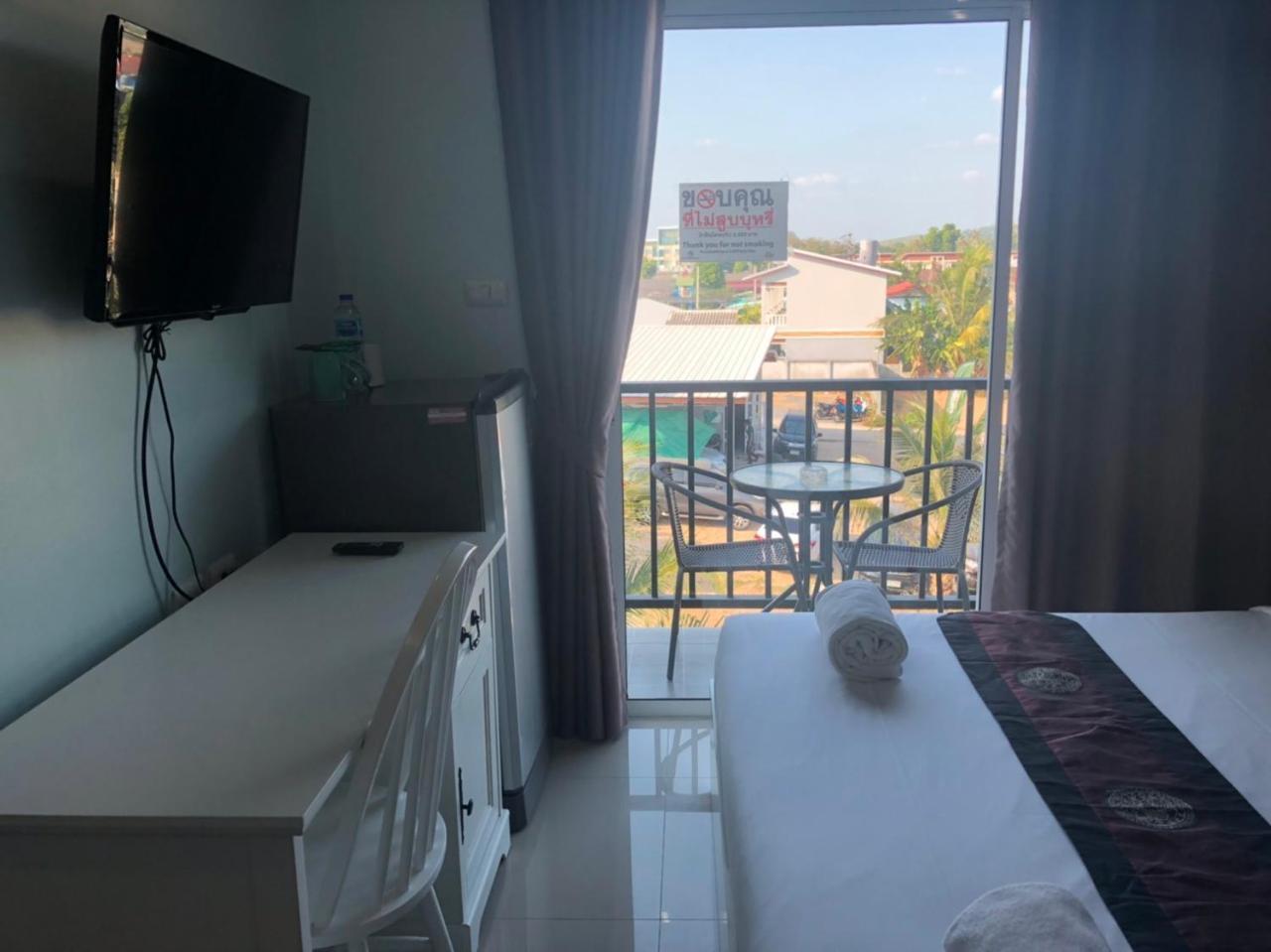 Khao Oat Airport Hotell Nai Yang Beach Eksteriør bilde